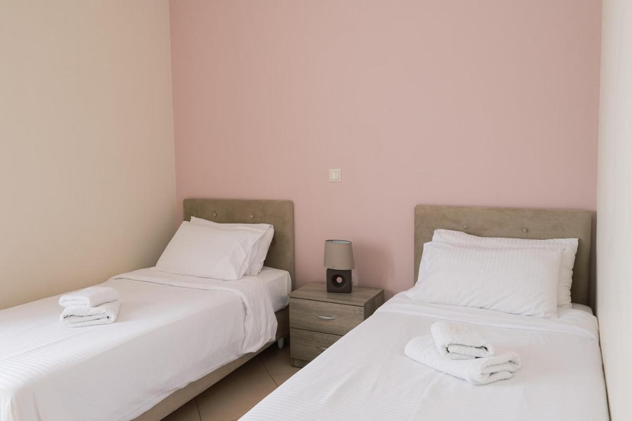 Mandi'S Apartments Karavados ภายนอก รูปภาพ