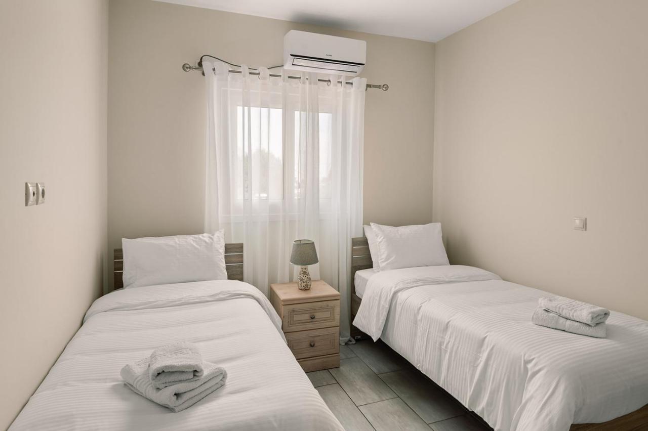 Mandi'S Apartments Karavados ภายนอก รูปภาพ