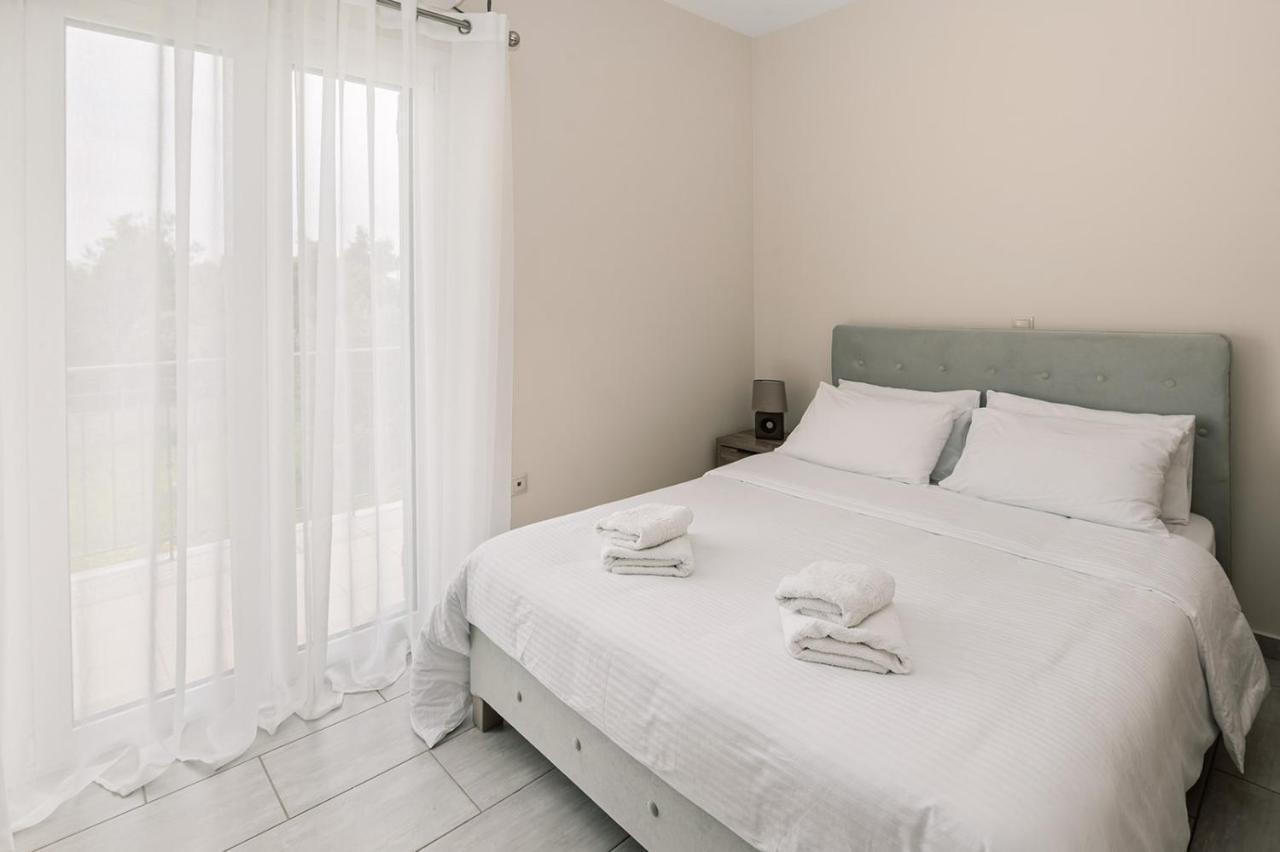 Mandi'S Apartments Karavados ภายนอก รูปภาพ